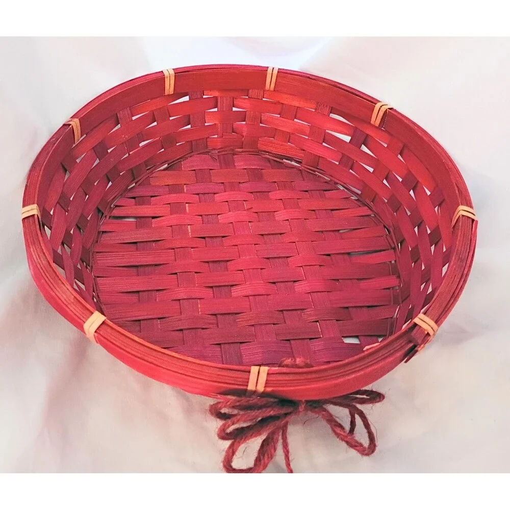 Round Pinkish Red Shallow Basket with Wooden Christmas Trees